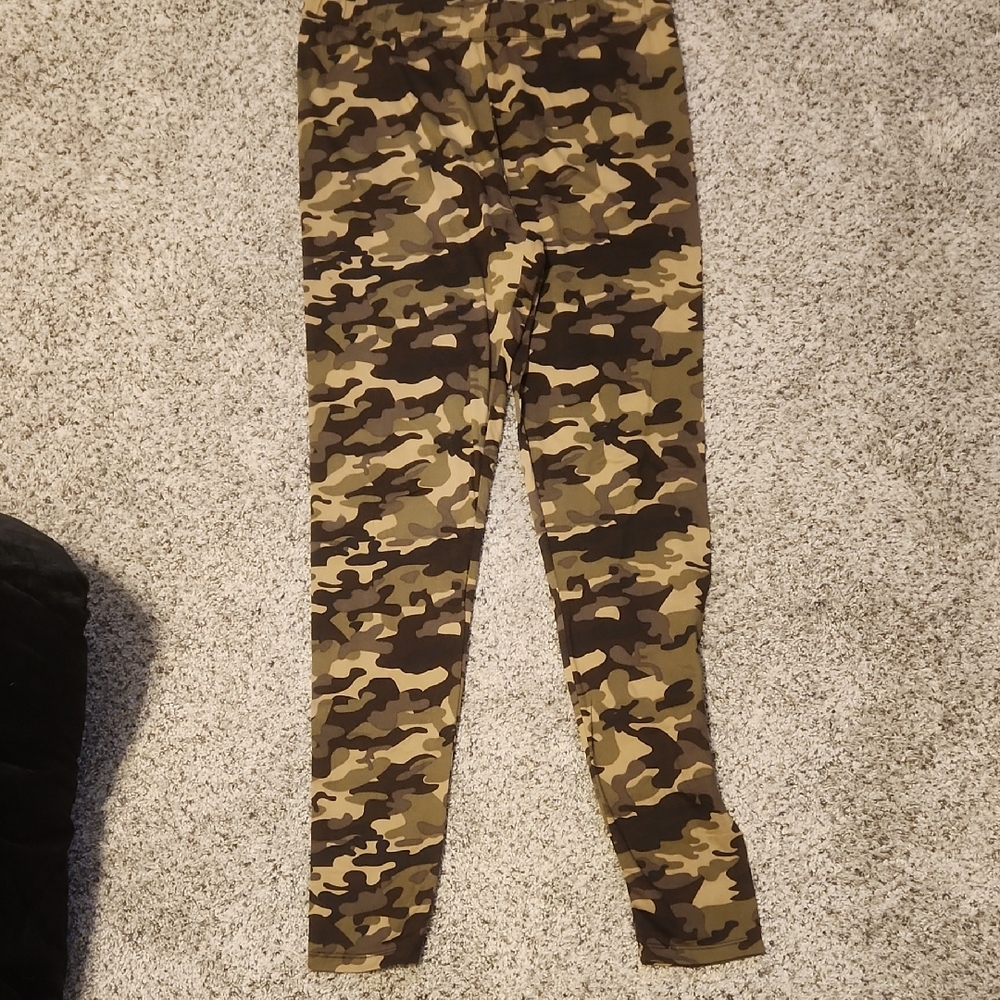 Aeropostale Camo Leggings - Brown and Tan